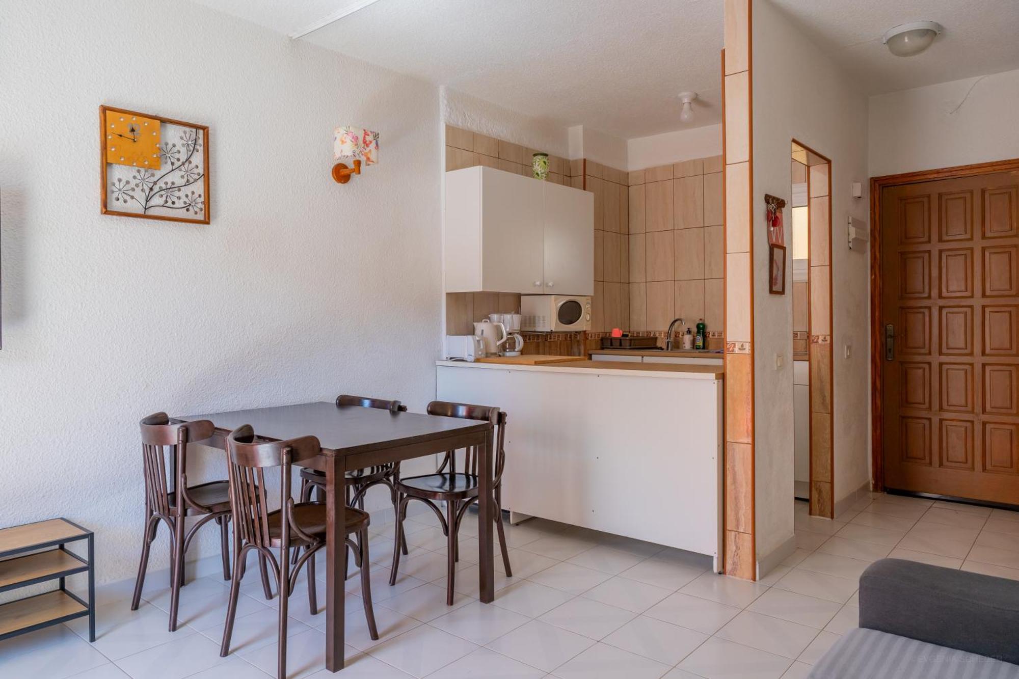 Apartments In Los Cristianos, Tenerife, Canary Islands Los Cristianos  Exterior photo